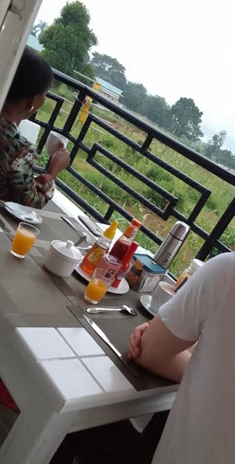 Nimaro Courts Otel Entebbe Dış mekan fotoğraf